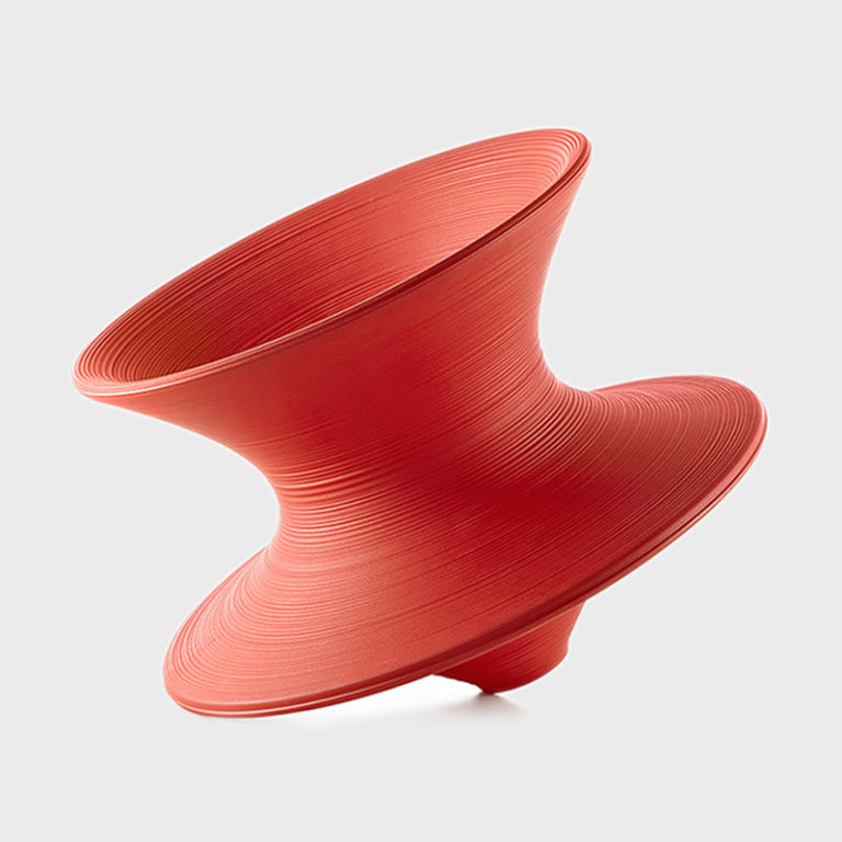 Sedia trottola Magis Spun rossa di Thomas Heatherwick